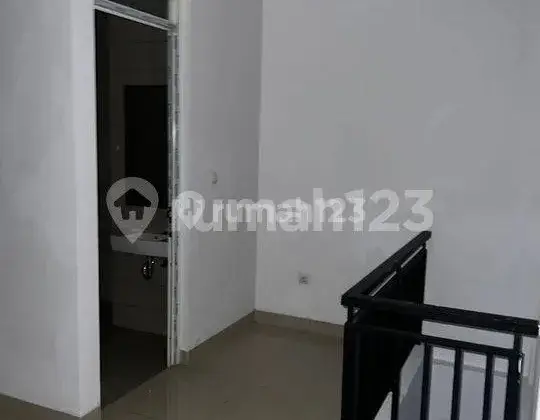 Ruko Beach Boulavard Seberang Batavia PIK Uk 4,5x15 Lokasi Ramai 2