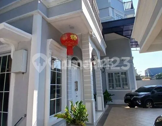 Rumah Mewah PIK Grisenda UK 19x16 SHM 3 Lantai Bagus