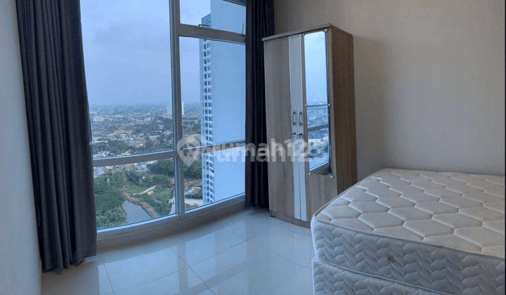 Apartemen 3 BR Full Furnish Bagus High Zone Siap Huni 1