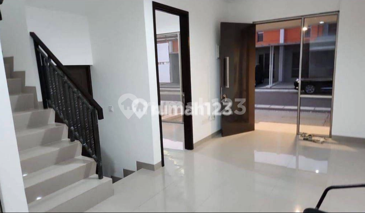 Rumah 2 Lantai Murah Cluster Miami Uk 6x12,5 Siap Huni 2