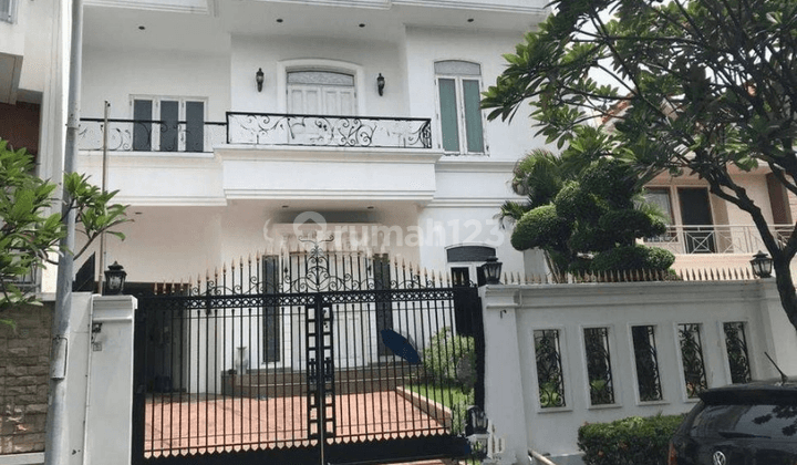 Rumah Mewah 2 Lantai Elang Laut SHM Furnished Bagus 1