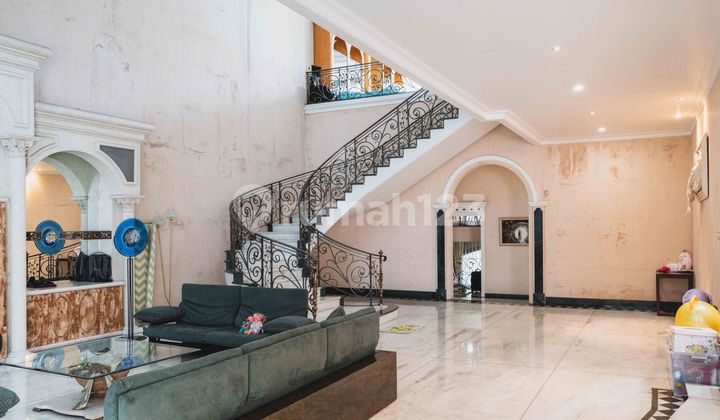 Rumah Mewah Mayang Permai Furnish Pantai Indah Kapuk 17x32,5