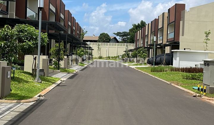 Ready-to-Live Minimalist New House Summarecon Serpong 9x13.5. 2