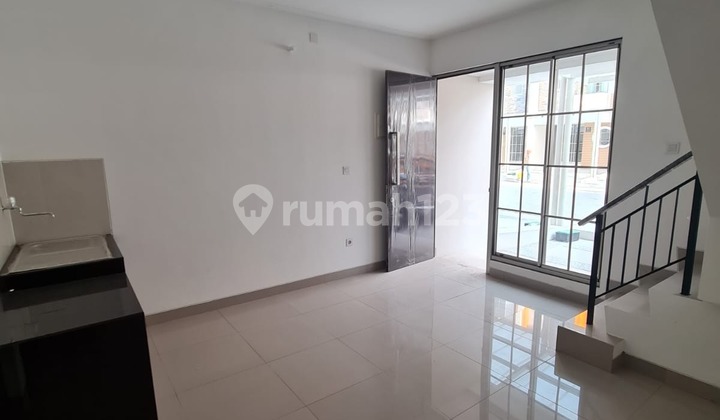 3-Story House in Arcadia Cluster, Pantai Indah Kapuk, 4.5x10 3-Story House in Arcadia Cluster, Pantai Indah Kapuk, 4.5x10