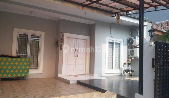 Rumah Victoria Park Residence SHM Bagus Luas 8x20,25 1