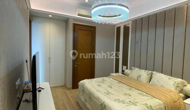 Apartemen 3 BR Taman Anggrek Residences Bagus Furnish 1