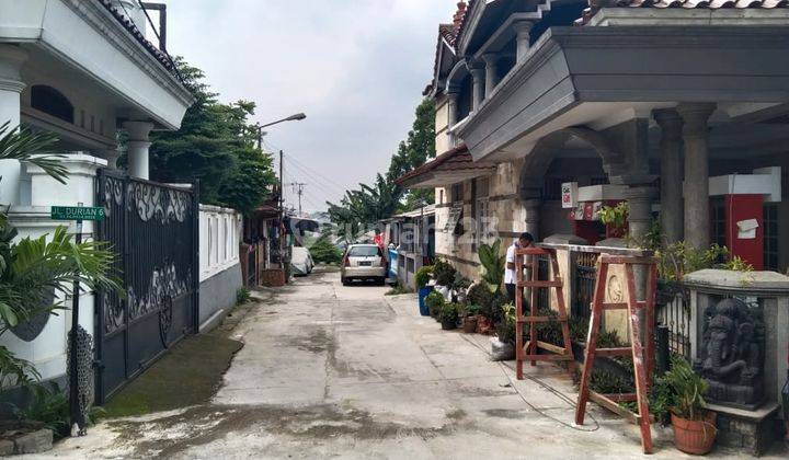 Rumah 2 Lantai SHM di Jalan Durian 6, Depok Murah Dibawah Harga Pasar 2