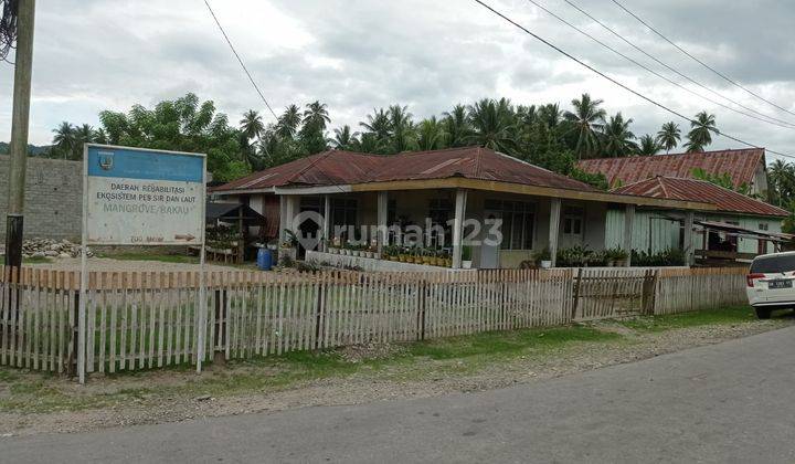 Dijual Rumah Hook Tanah Luas 1