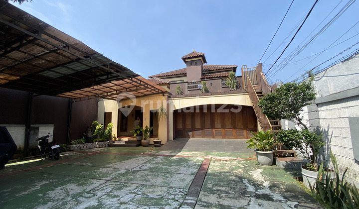 Nice House with SHM at Jalan Kelapa Hijau No. 31, South Jakarta (Code: 001) 2