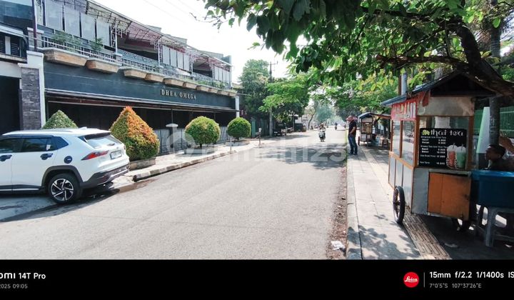 Auctioned Landed House with Extensive Land (Code: 011) 2