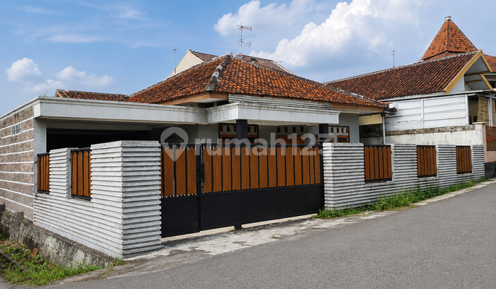 EN: For sale: Single-story house in Rangkasbitung, Jl Mayor Djamal Alim EN: For sale: Single-story house in Rangkasbitung, Jl Mayor Djamal Alim