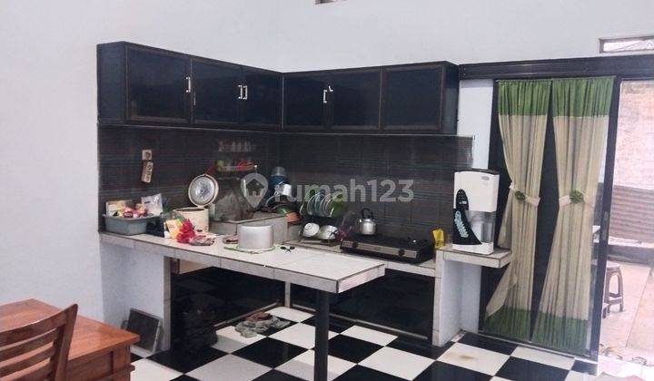 Rumah Usaha Beserta Apotik Pinggir Jalan Wajak Turen 4