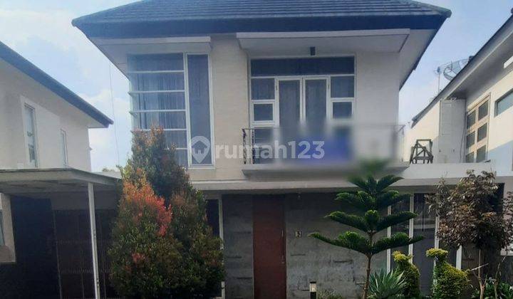 Rumah Bagus Furnished di Lingkungan Aman Apple 8 Residence 1
