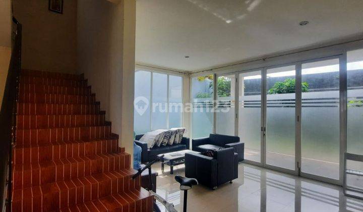 Rumah Bagus Furnished di Lingkungan Aman Apple 8 Residence 6