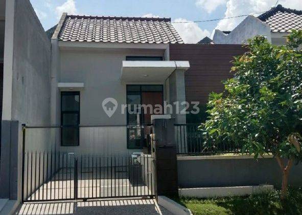 W093 Rumah Baru Harga Murah Siap Huni di Riverfront Malang  2