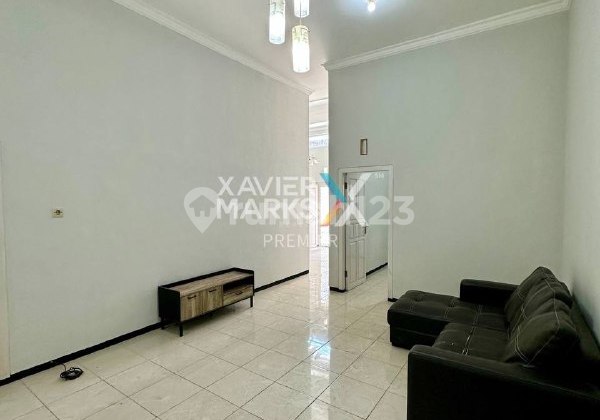 j046  TURUN HARGA DRASTIS ! Rumah + Furnish Jual Murah saja  2