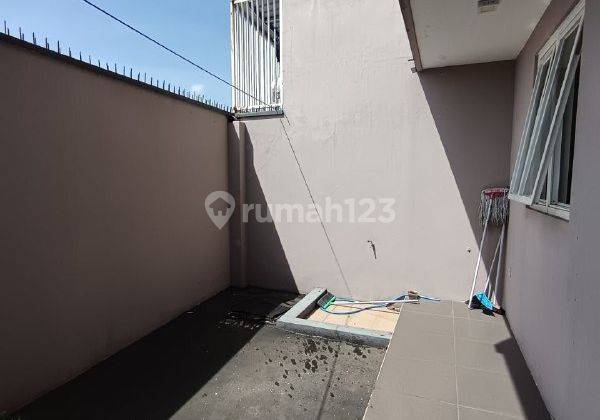b012  Rumah Full Furnished Langsung siap huni di Sengkaling, Malang 2