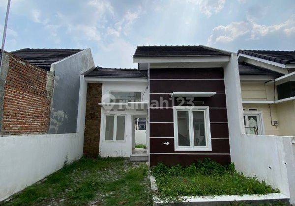 W069 Rumah Murah Modern Minimalis Tengah Kota  2