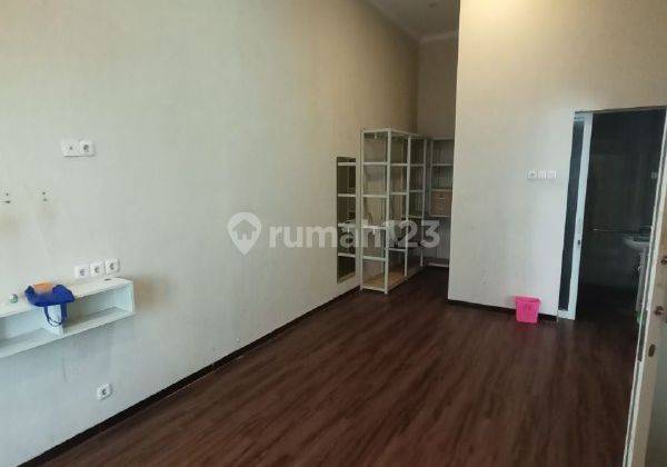 U064 Rumah Siap Huni, Semi Furnish Jl.teluk Etna Malang  2