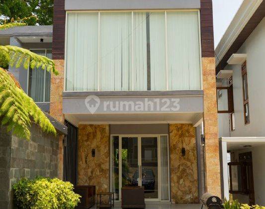 V024 Villa Kusuma Hill Full Furnish , Auto Dapat Cuan Dijual Murah  2