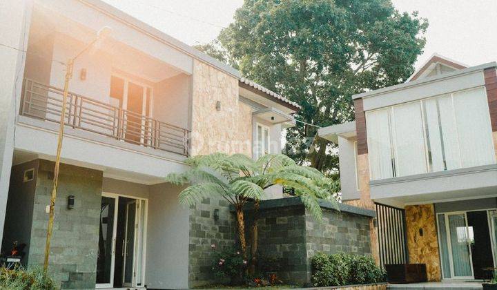 V024 Villa Kusuma Hill Full Furnish , Auto Dapat Cuan Dijual Murah  1