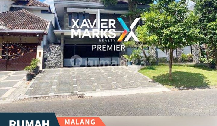 J081 Rumah Mewah dan Strategis Dekat Plaza Araya dan Persada Hospital