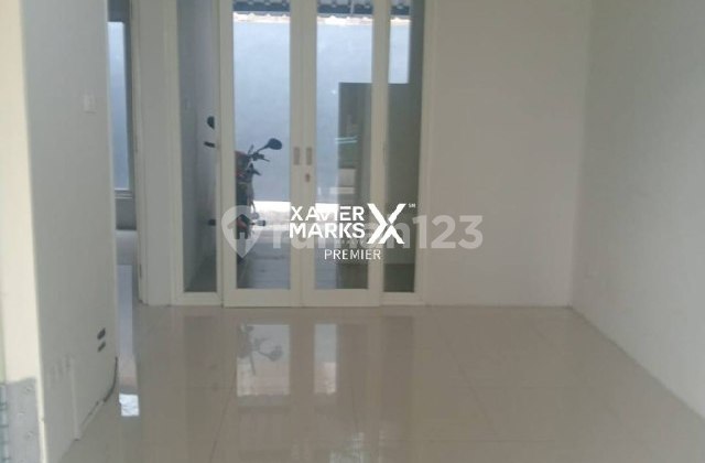 I14 Minimalist House Near Many Public Facilities in a Lively and Vibrant Area 2