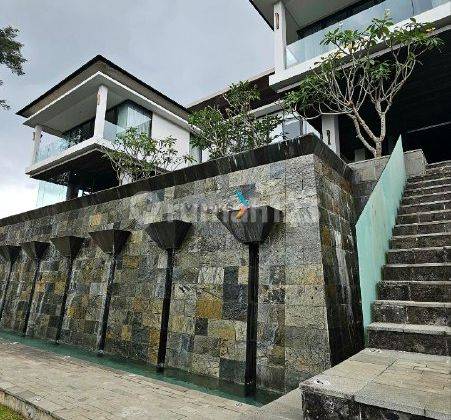 V100 Dijual Rumah Full Furnish, Tropis Modern di Villa Puncak Tidar, Malang 1