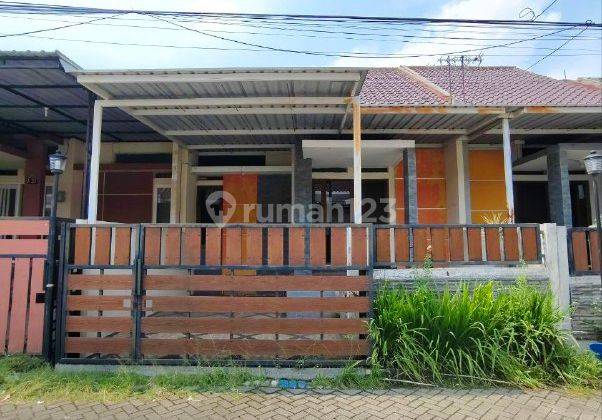 b043 Harga 900 Juta an, Rumah di Sulfat sudah siap huni  2