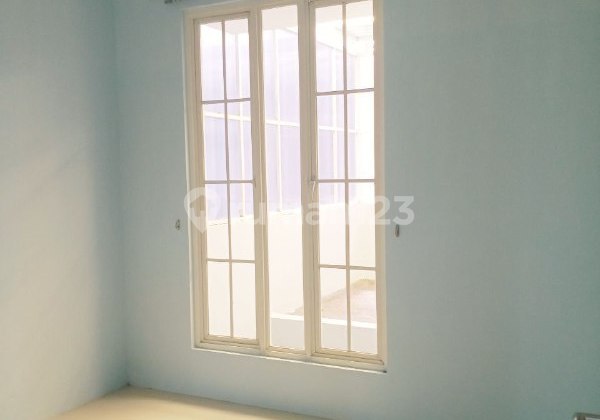 i105 FOR SALE / RENT Well-Maintained Minimalist House in Elite Green Orchid Area, Malang