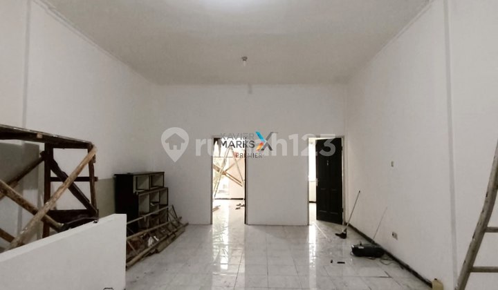 I83 3-Story Shop House + Mezzanine Strategic Location Spacious Parking 2