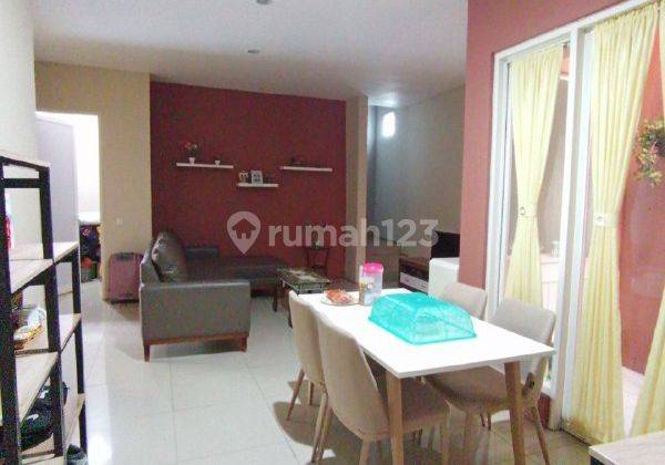 Y048 Rumah 2 Lantai Fully Furnished Bagus di Dieng Atas, Malang 2