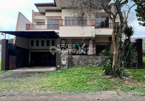 W022 Rumah Mewah Klasik di Boulevard Cluster Nieuw Indie Araya, Blimbing Kota Malang  2