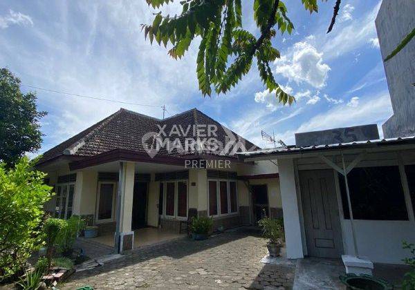 W054 Dijual Rumah Klasik Dekat Rs Lavalete Kota Malang 2