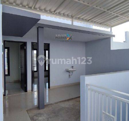 V028 Harga Miring Rumah Baru American Modern di Blimbing Malang 2