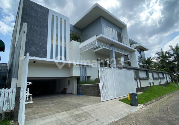 J19 House for Sale on Diporos Raya Permata Jingga Suhat Street, Malang City 2