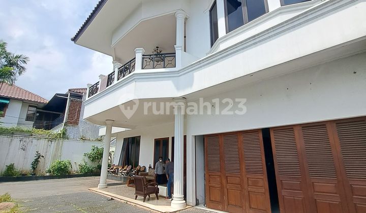 RENT A READY-TO-LIVE HOUSE WITH A SPACIOUS YARD NEAR AMPERA RAYA, KEMANG, AND TB. SIMATUPANG RENT A READY-TO-LIVE HOUSE WITH A SPACIOUS YARD NEAR AMPERA RAYA, KEMANG, AND TB. SIMATUPANG