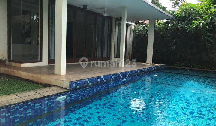 Beautiful Townhouse  at Ampera 2