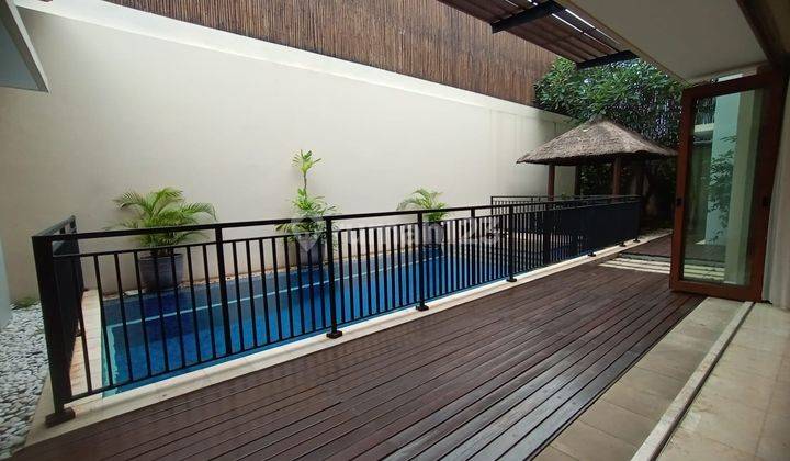 Townhouse for rent at Kemang 1