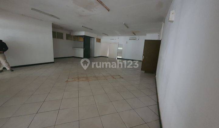 Tempat Usaha dan Restaurant di area Senopati 1