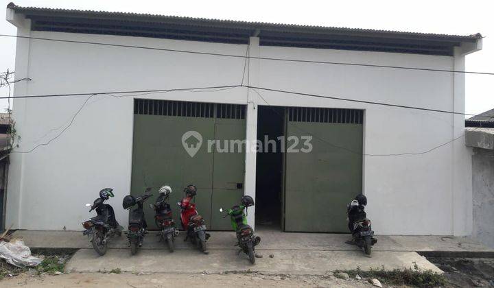 Gudang Bebas Banjir di LIk Kaligawe 2