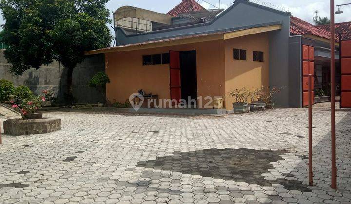 Dijual Rumah dan Tempat Usaha Strategis di Tanggul Jember 1