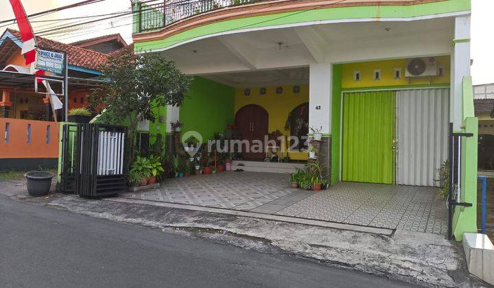 Rumah 2 Lantai Dengan View Pegunungan di Ungaran  1