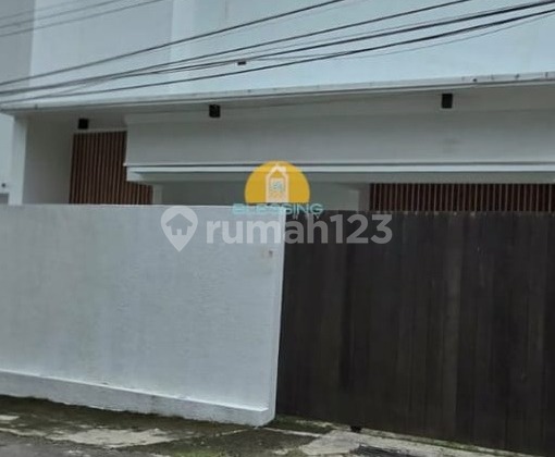 Rumah Eksklusif Full Smart Home Systen Siap Huni di Bukit Sari 1