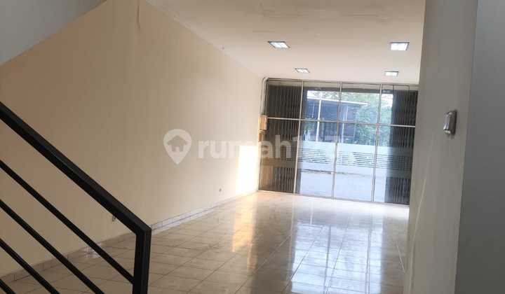 Strategic Shop House Suitable for Business Near KIC Gatsu 2