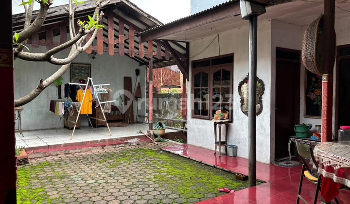 Nice Strategic House on Wologito Raya, West Semarang 1