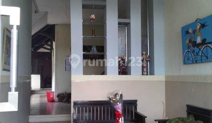 Rumah Premium Hitung Tanah Strategis Murah di Sampangan 2