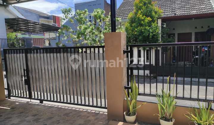 garasi/carport rumah minimalis, bebas banjir, shm