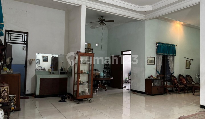 Nice Strategic House on Wologito Raya, West Semarang 2