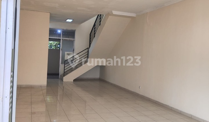 Strategic Shop House Suitable for Business Near KIC Gatsu 1